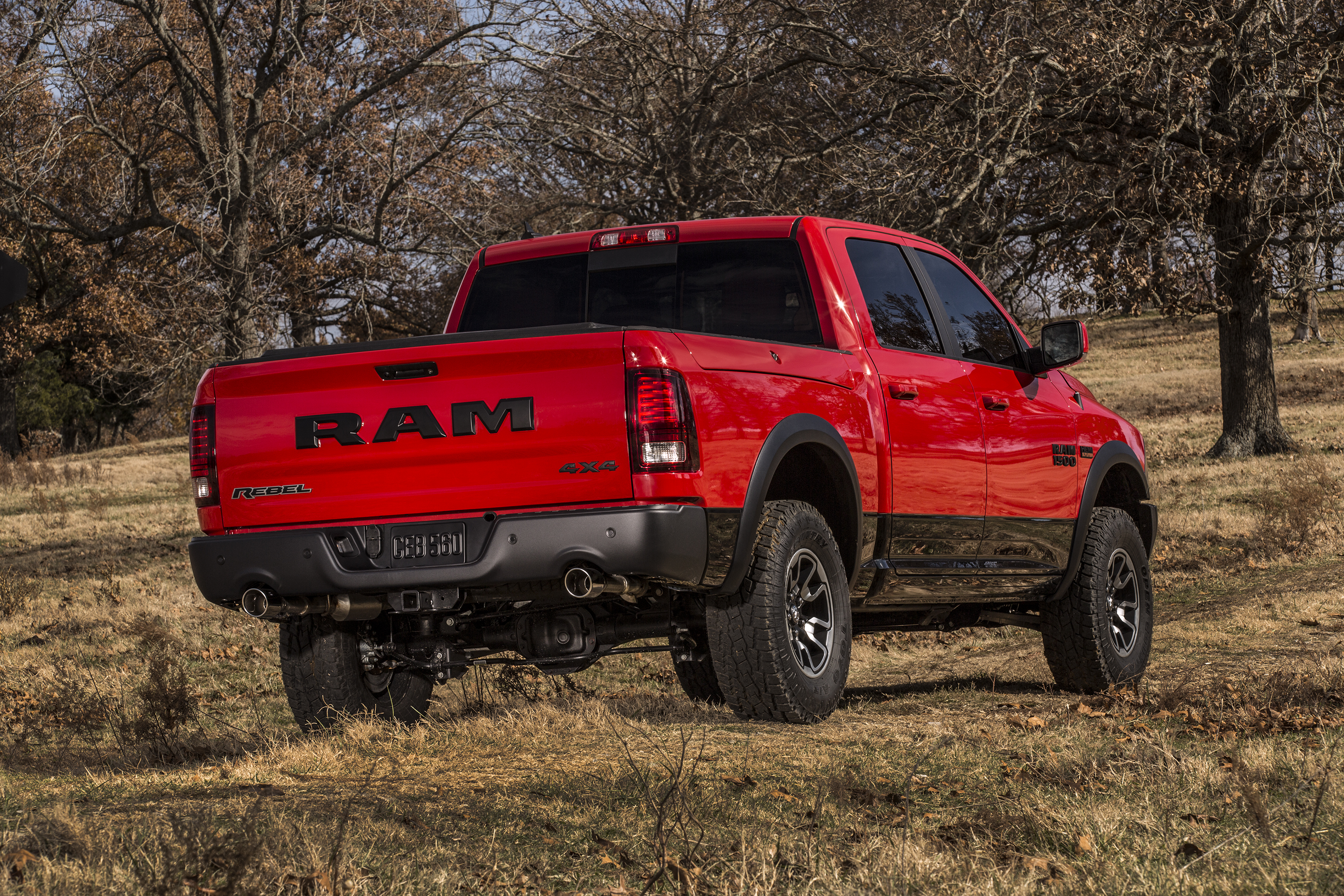 What does the 2022 Ram  Rebel  Compete Against w 