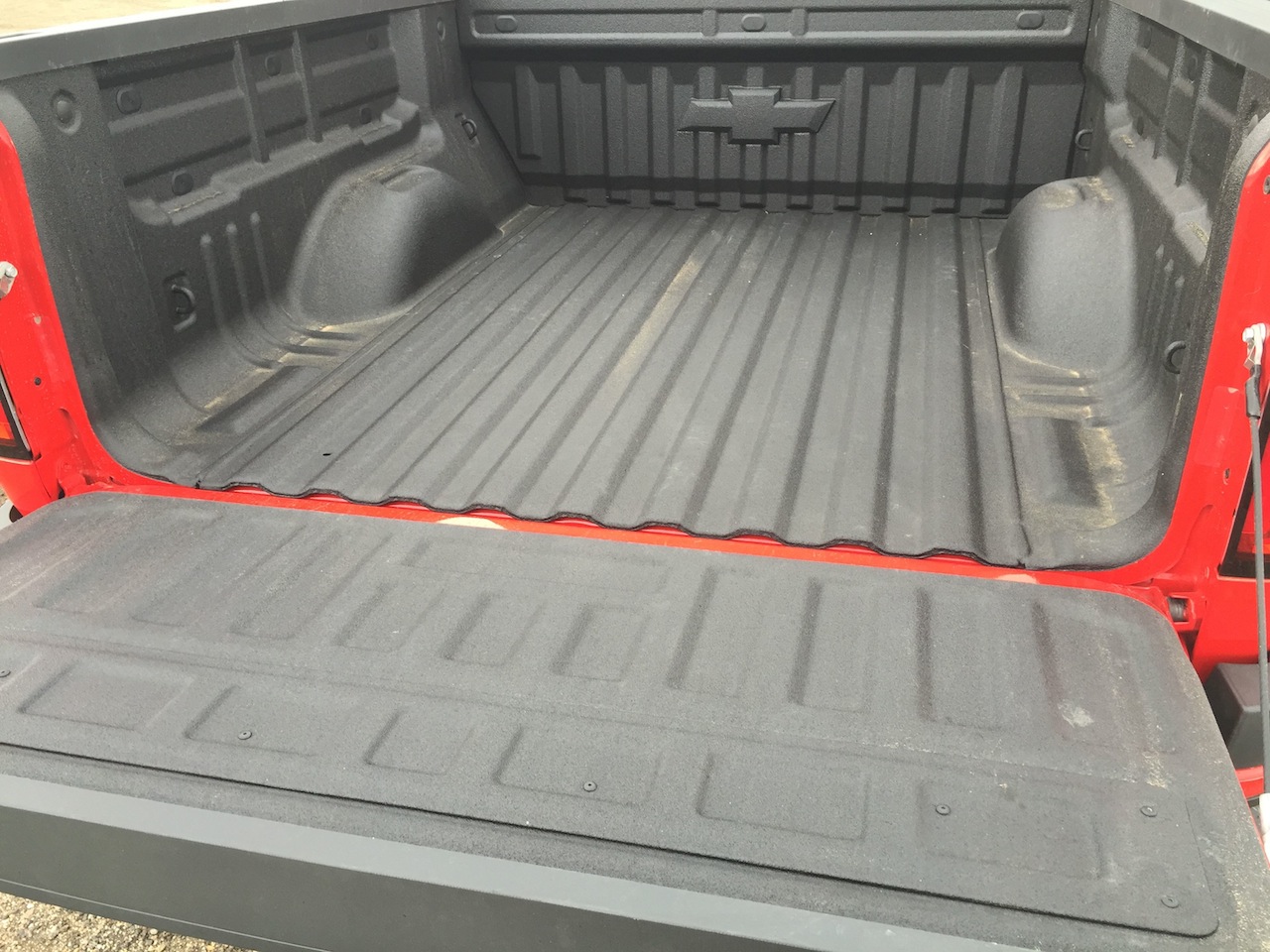 2015chevycoloradobedshort The Fast Lane Truck