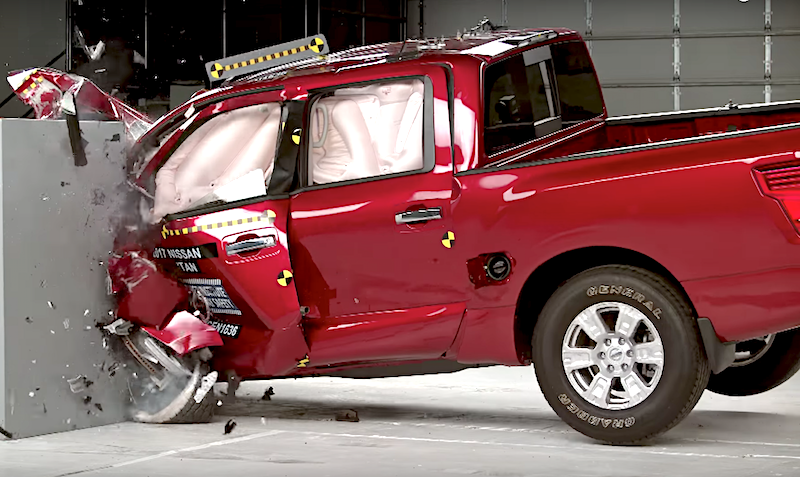 Nissan liberty crash test