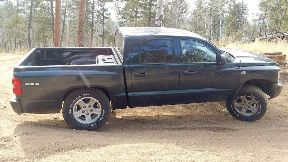 2011 dodge dakota lifted