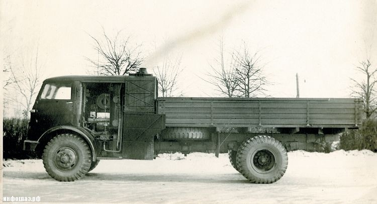 Truck Rewind: 1949 NAMI-012 Steam Powered Truck - Russia Was a Tough ...