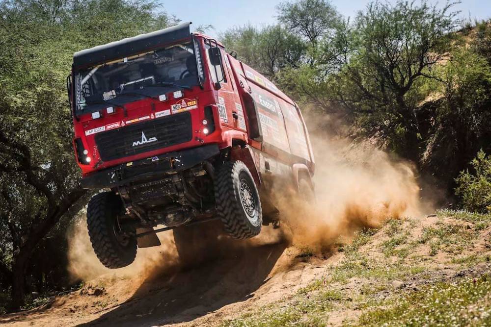 2018-dakar-truck-maz-jump - The Fast Lane Truck