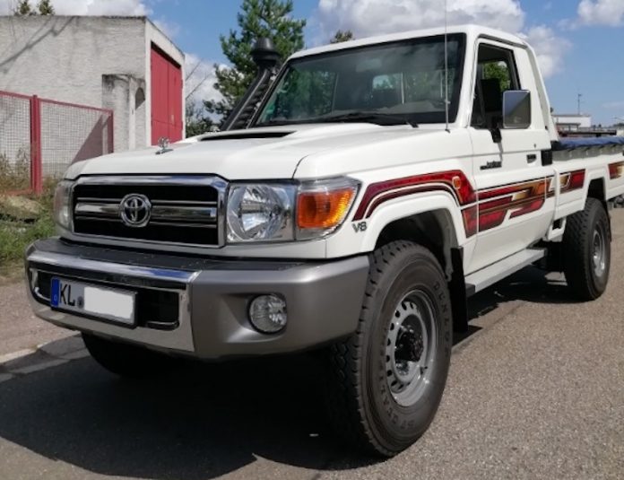 The 2019 Toyota Land Cruiser 79 Series Truck Is Brand New, But Very Old