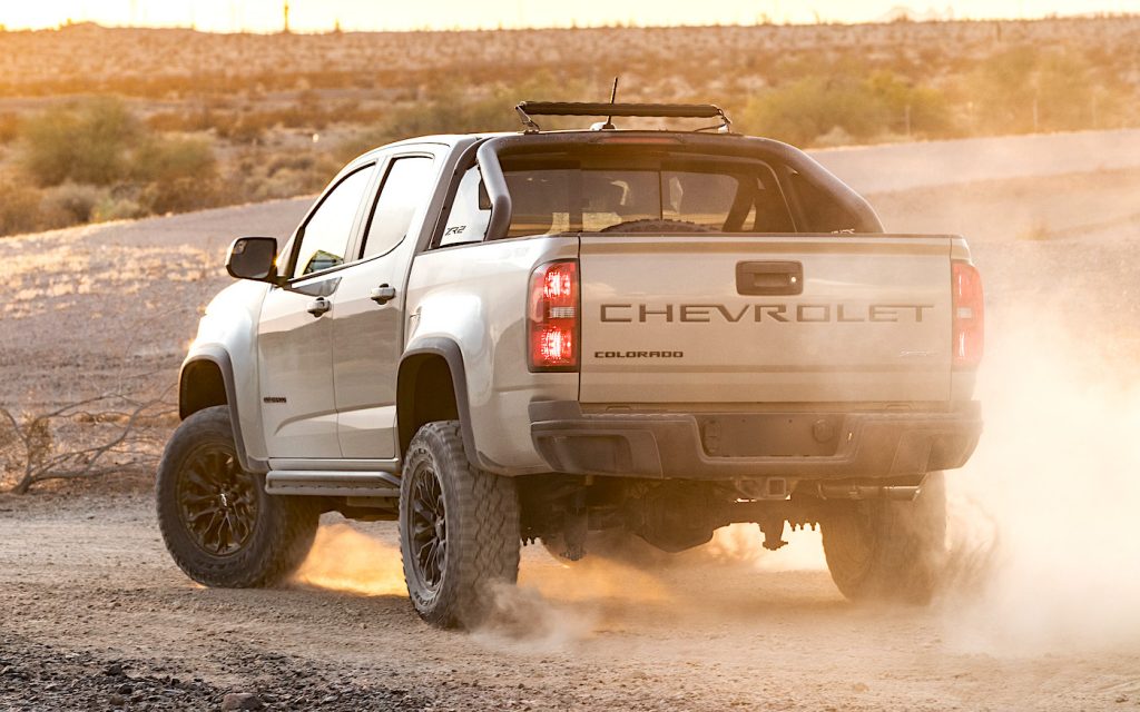 here is how the new 2021 chevy colorado zr2 compares to