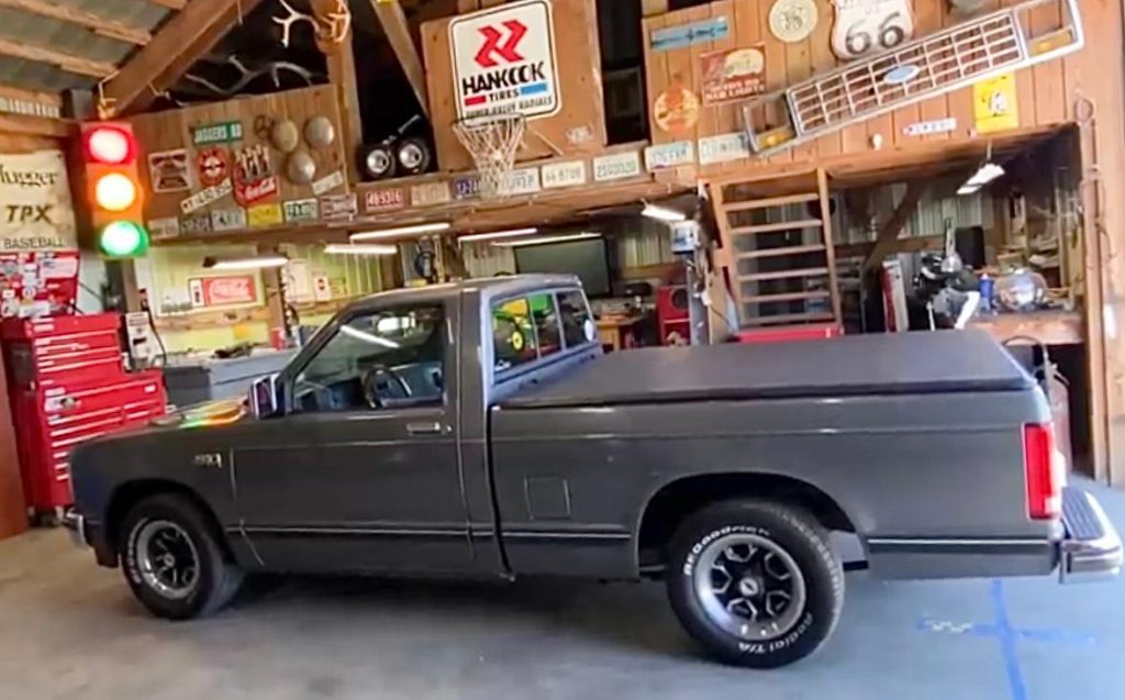 1988 ford ranger gt and 1989 chevy s10 dude i love or hate my ride at home edition video the fast lane truck 1988 ford ranger gt and 1989 chevy s10