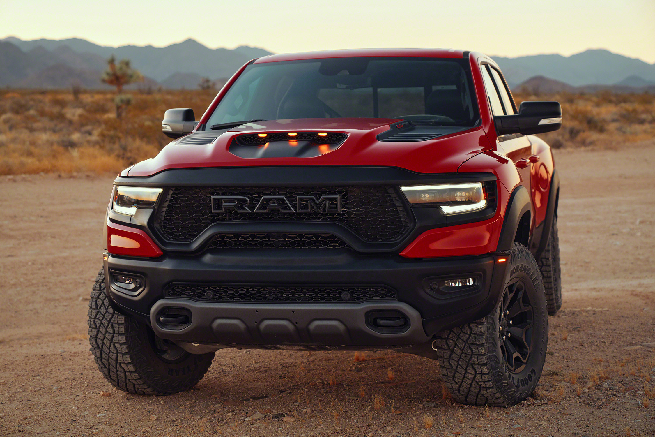 Ford Raptor Hennessey v8