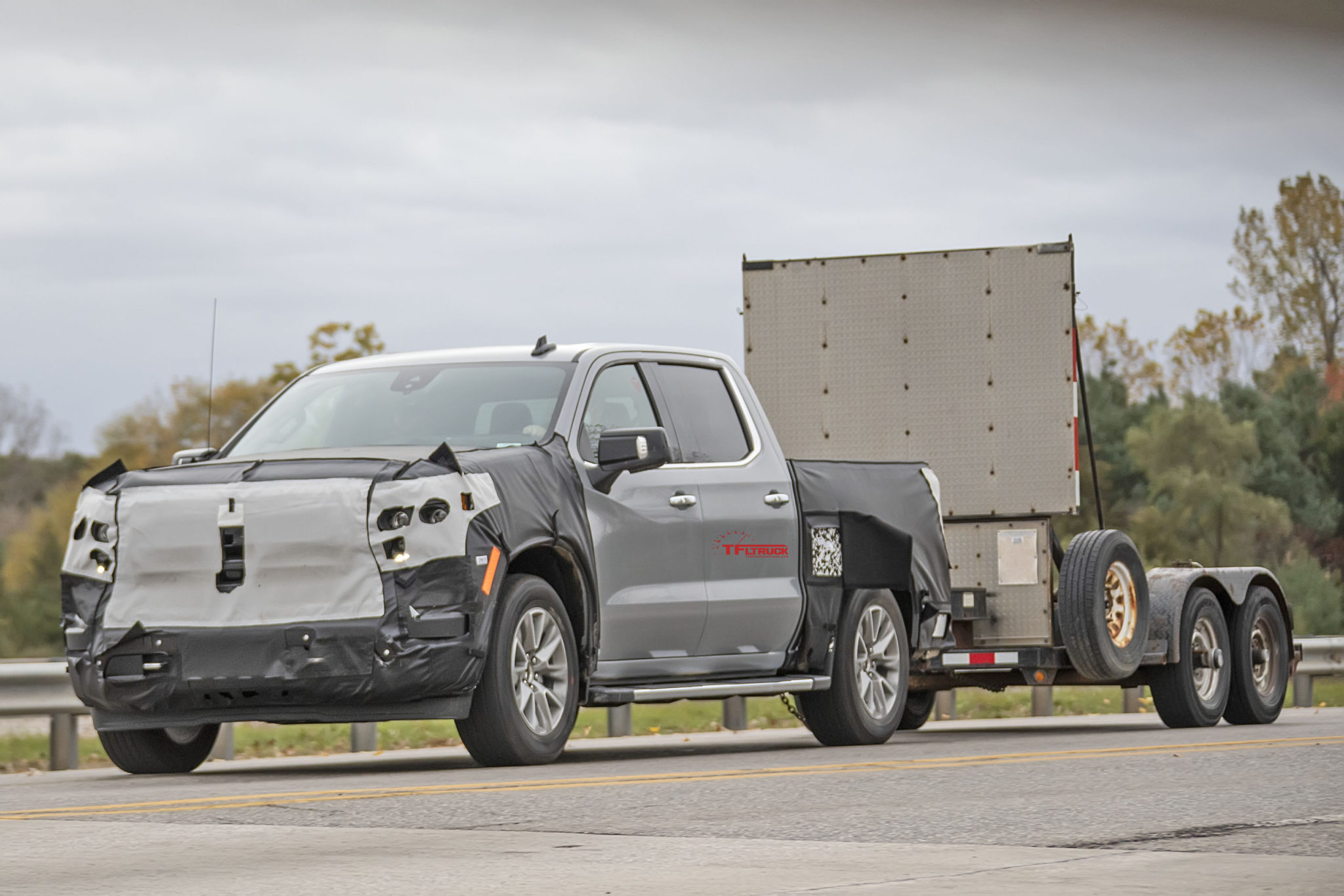 Video: New 2022 Chevy Silverado Prototype Reveals a Huge Screen and ...