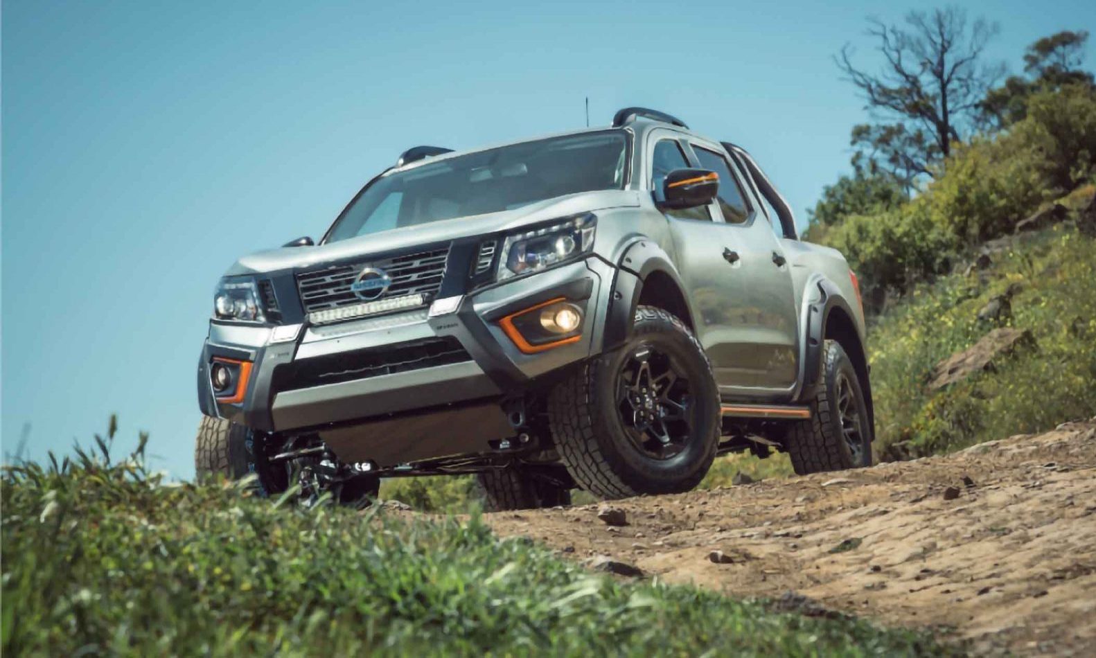 R Navara N Trek Warrior Tough The Fast Lane Truck