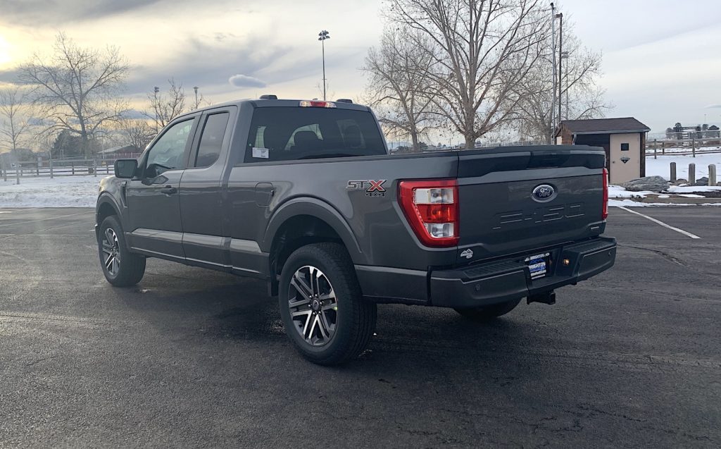 Video: 2021 Ford F-150 XL 4x4 - Are Simple Trucks Getting Too Expensive ...