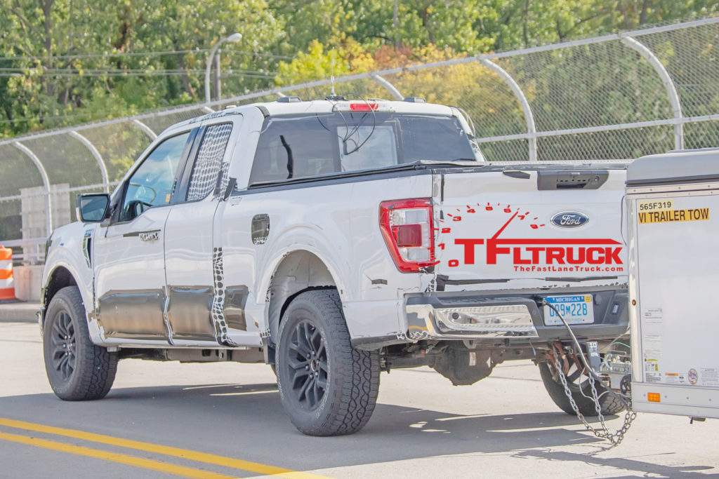 2021 self-driving Ford F-150 autonomous tech testing - spy shots (c) TFLtruck