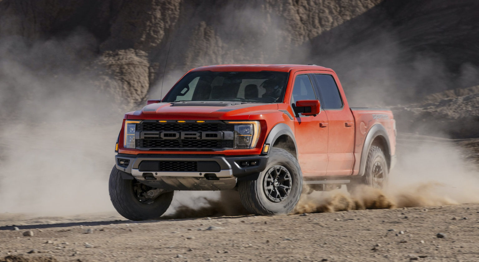 Video: 2021 Ford Raptor World Debut: I Get My Hands On It - Here’s ...