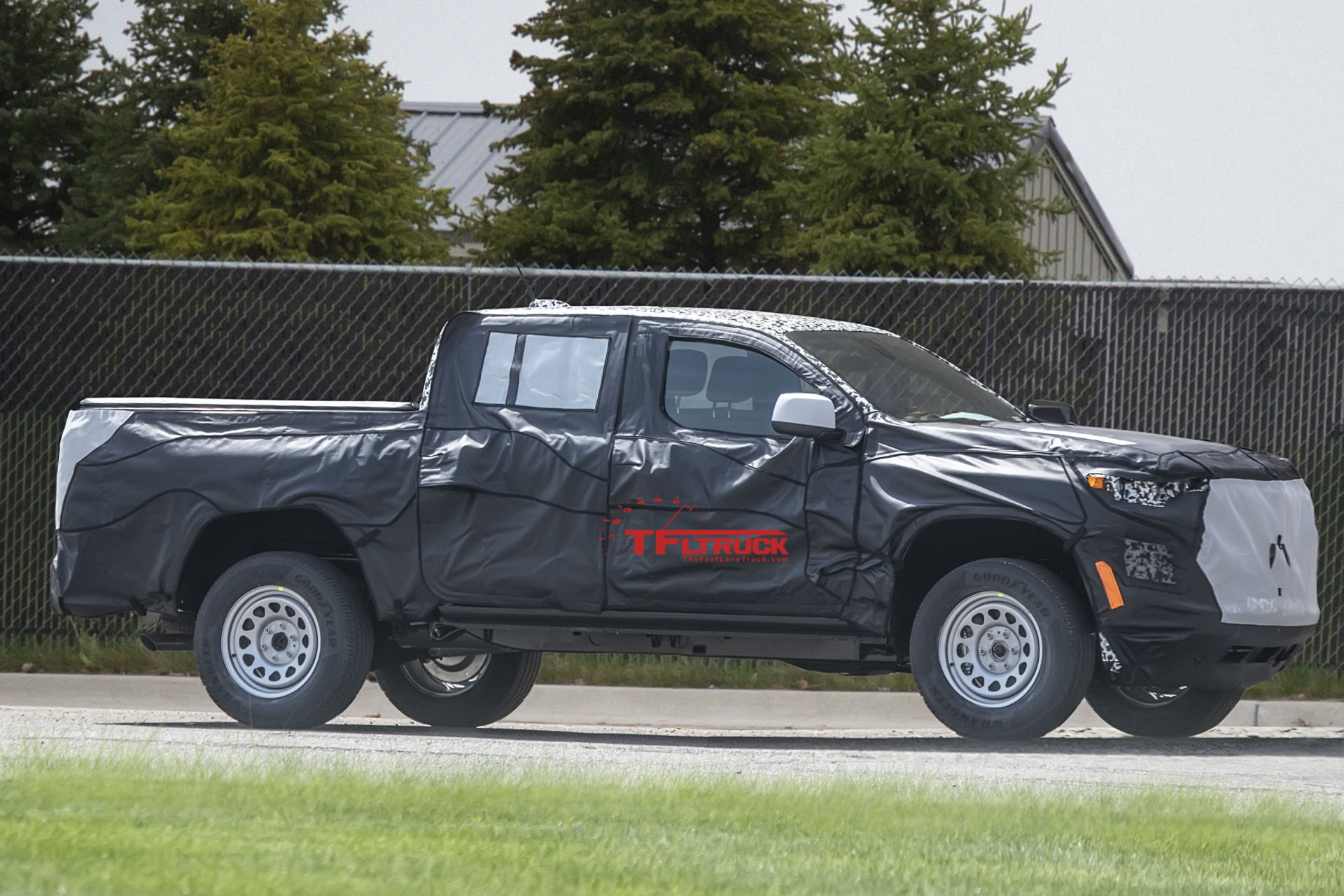 Spied Video Next Gen 2023 Chevy Colorado Prototype Be The First To 0706