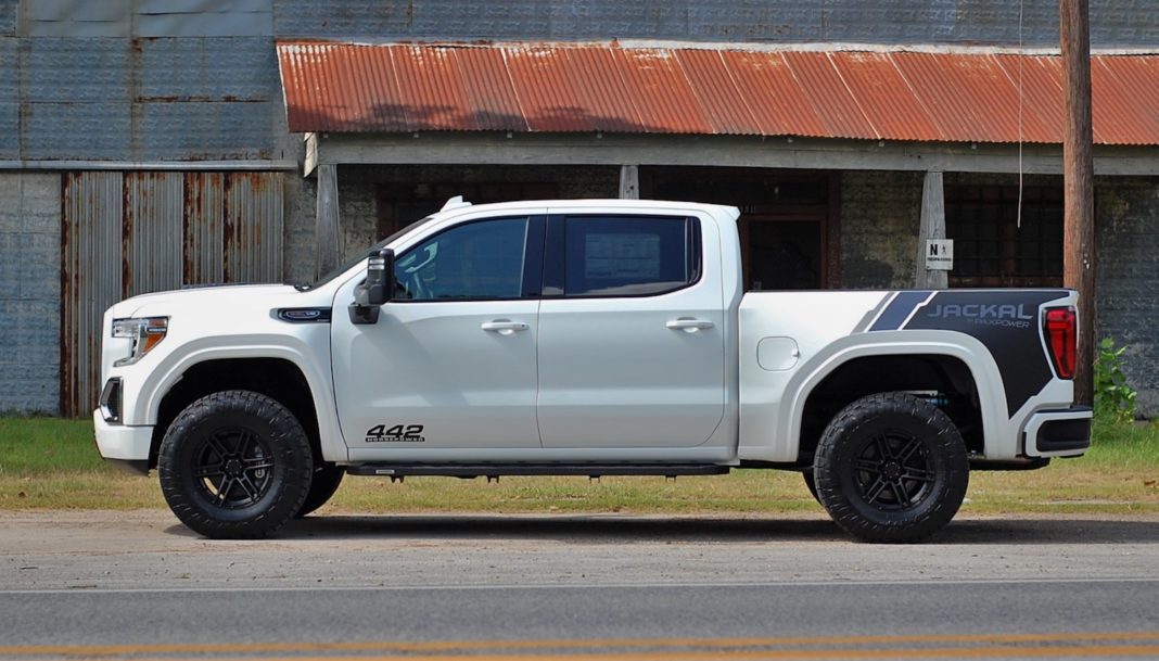 This GMC Sierra Jackal By PaxPower Packs a Widebody Kit with King