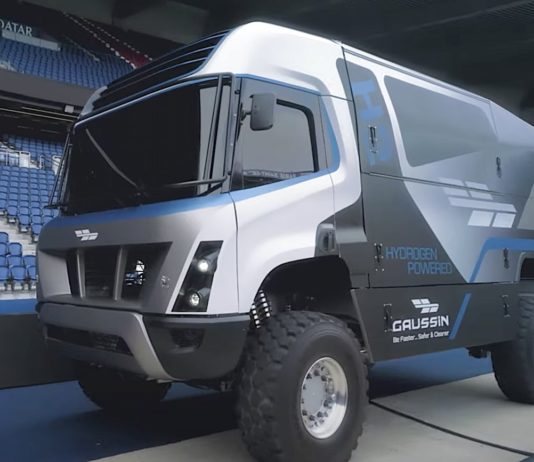 Gaussin H2 Is a Hydrogen Electric Racing Semi-Truck That Wants to Tackle the Dakar 2022 Rally 2022 dakar rally gaussin h2 hydrogen electric semi truck race