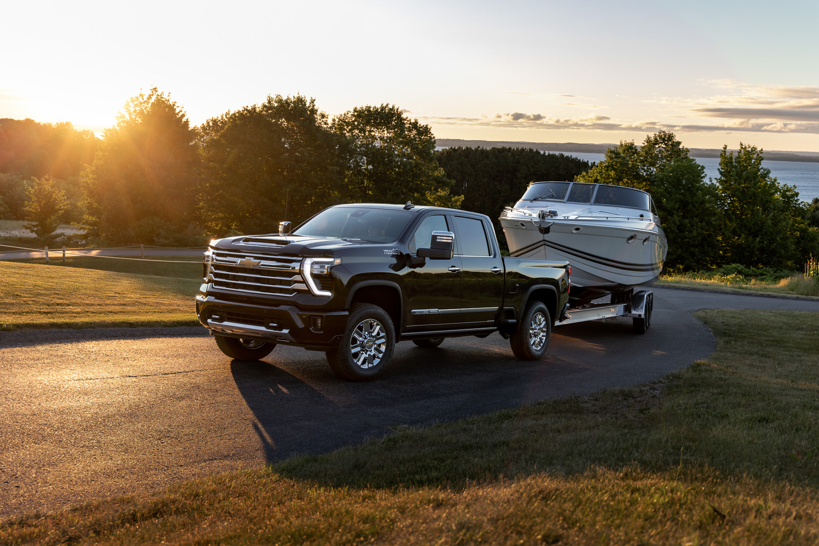 Revamped 2024 Chevrolet Silverado HD Gets an Upgraded Diesel Engine, Tech Updates and a ZR2 Off-Road Model: News