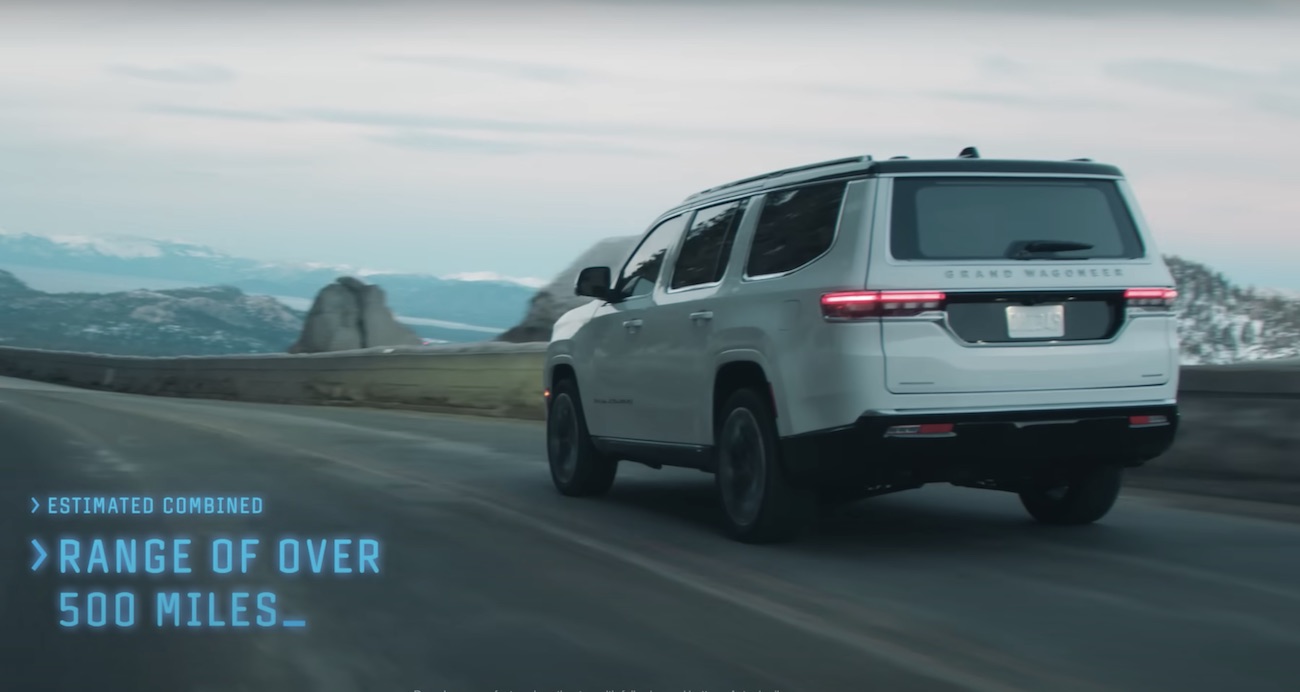 A New Plugin Hybrid Jeep Wagoneer 4xe Is Coming with Over 500 Miles of