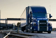 Unionized Mack Truck Workers Soundly Reject Tentative Contract Deal, Go on Strike: News mack anthem semi truck