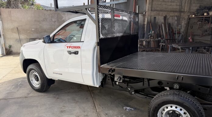 The Pros and Cons of Replacing Your Pickup Bed With a Flatbed